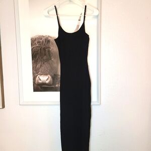 Midi Knit Strerch Dress With Slit - Small